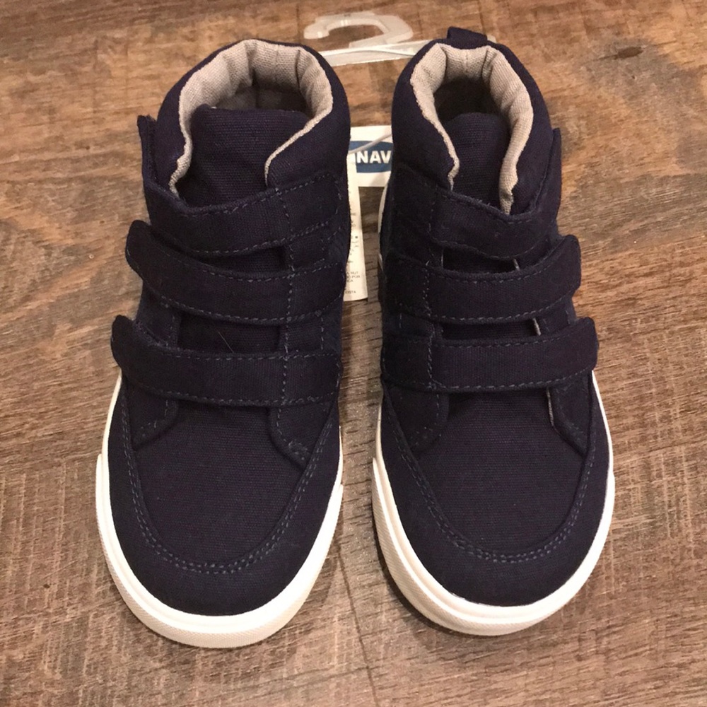 Old Navy toddler high top sneakers in navy blue